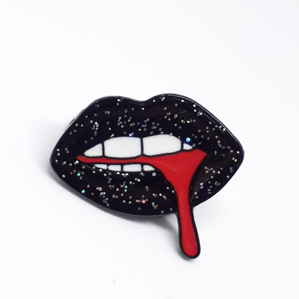 Bleeding lips enamel pin